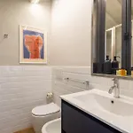 Charming & Spacious Apartment