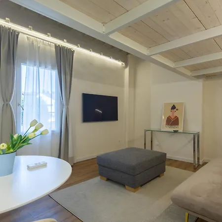 Charming & Spacious דירה פירנצה