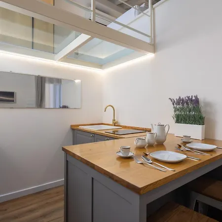 Charming & Spacious *