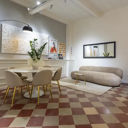 Lejlighed Charming & Spacious *