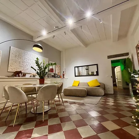 Charming & Spacious *